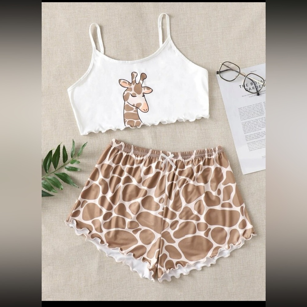 Adorable to max for those giraffe 🦒 lovers!!!